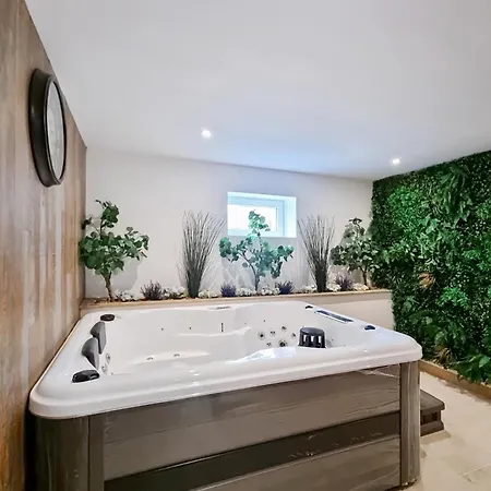 Les Piafs Du Der 2, ,piscine Et Espace Bien Etre *